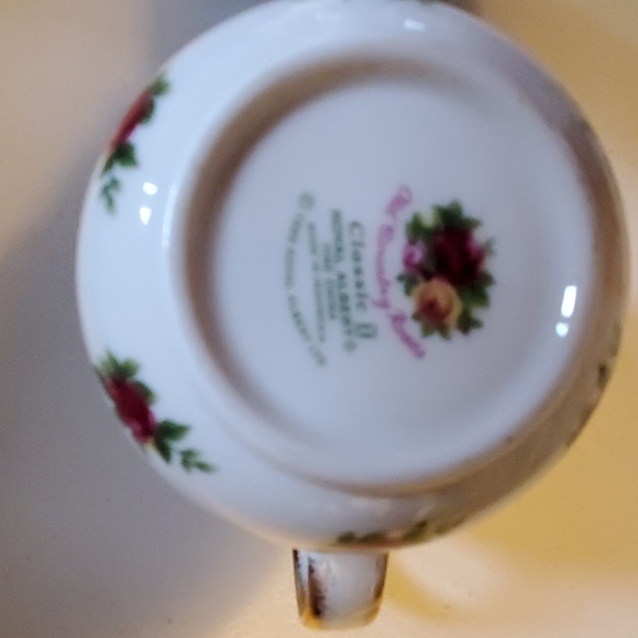 ROYAL ALBERT Old Country Roses Coffee Tea Mug GOLD - Picture 5 of 5